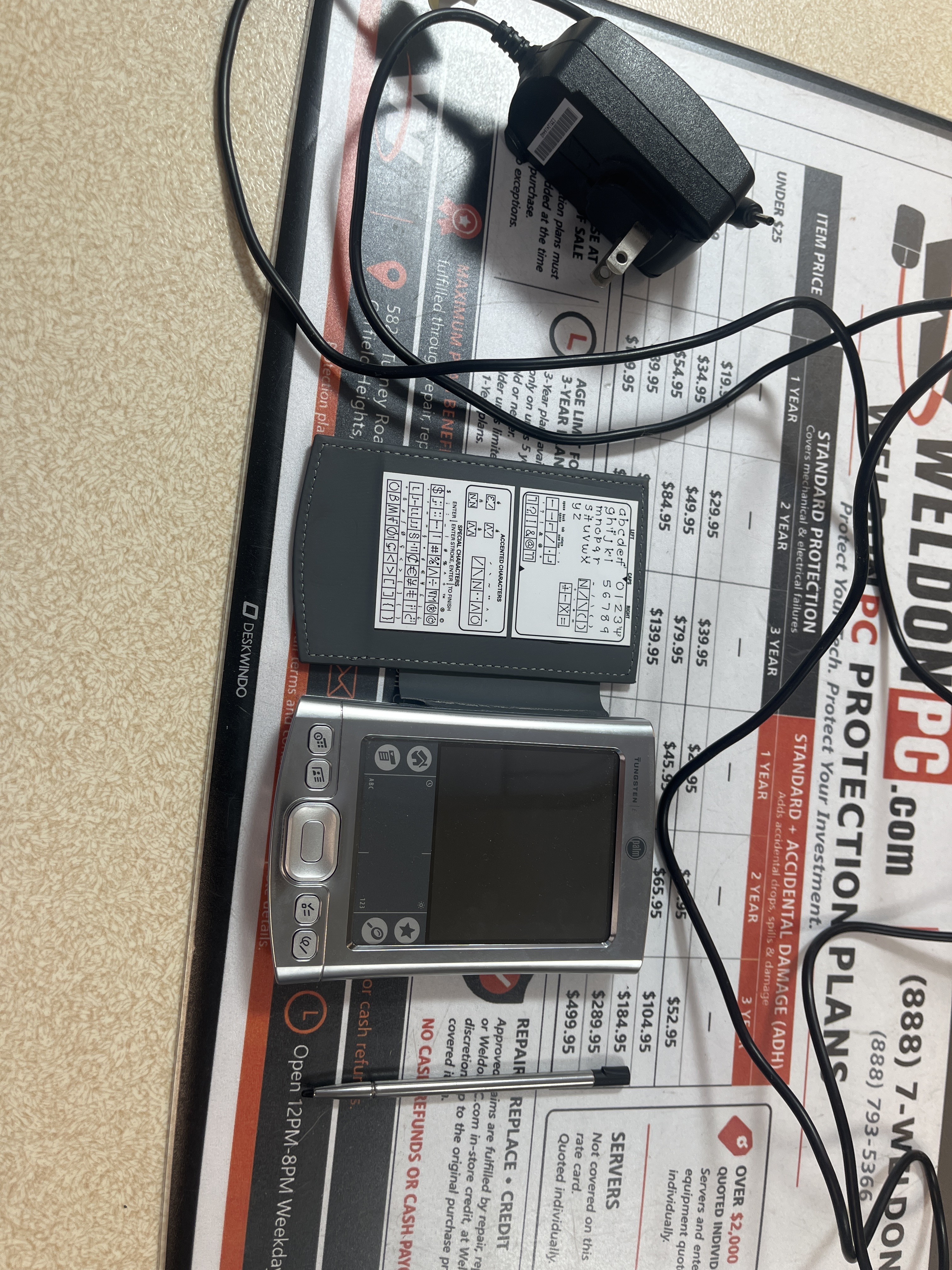 Palm Tungsten E2 Handheld PDA (Palm OS 5.2.1) with Cover, Stylus & Charger